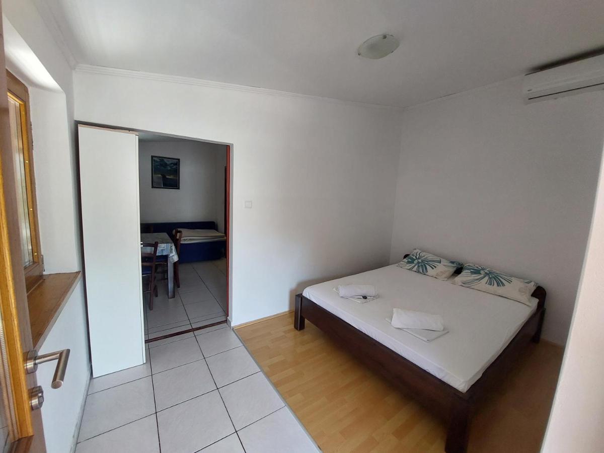 Studio Apartment Iva - 50 M From The Sea-Balcony Pag Town Exterior photo