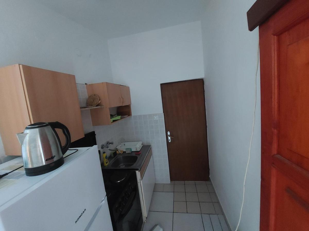 Studio Apartment Iva - 50 M From The Sea-Balcony Pag Town Exterior photo
